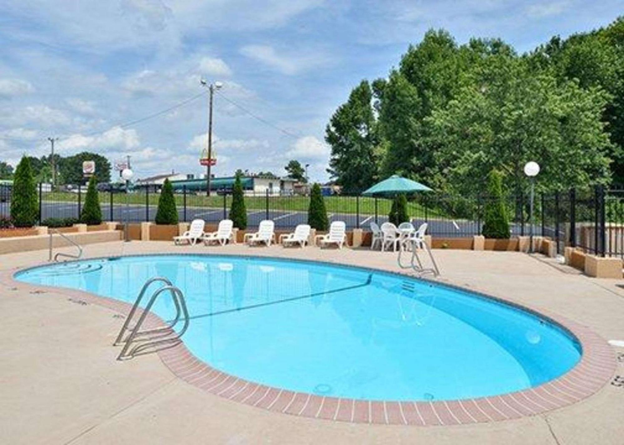 Quality Inn Asheboro South Exterior foto